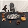 Image 1 : Assorted Wooden Home Decor
