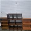 Image 1 : 3 Wooden Shelves