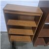Image 3 : 3 Wooden Shelves