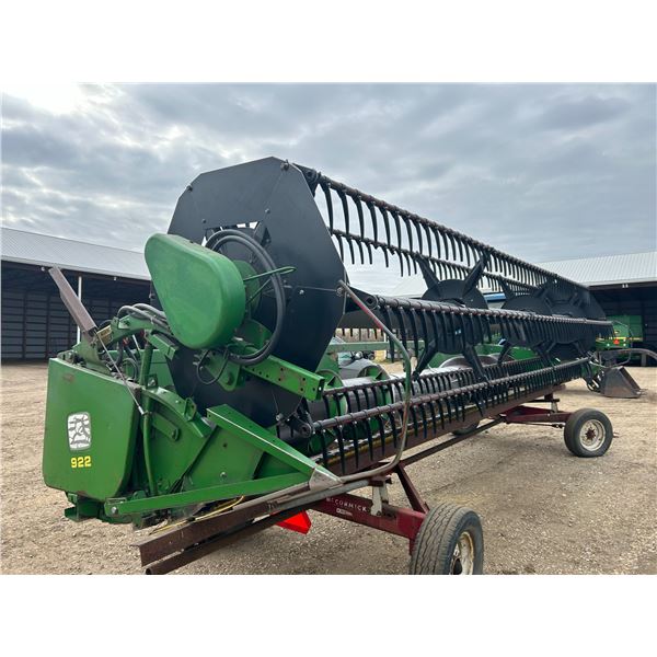 (Lot #s 271 & 272 are a Group Lot) JD 922 Straight Cut Flexheader S/N H00922F635440 c/w 2 sets of di