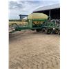 Image 2 : JD 655 32 foot,12 inch spacing, double shoot air seeder, has very good tips, set up for tow behind a