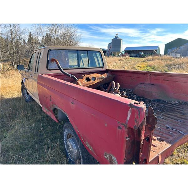 Approx 1987 Ford F250 Super Cab For Parts Only, Buyer is Responsible to Load