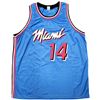 Image 3 : TYLER HERRO SIGNED MIAMI HEAT BASKETBALL JERSEY (BECKETT COA)