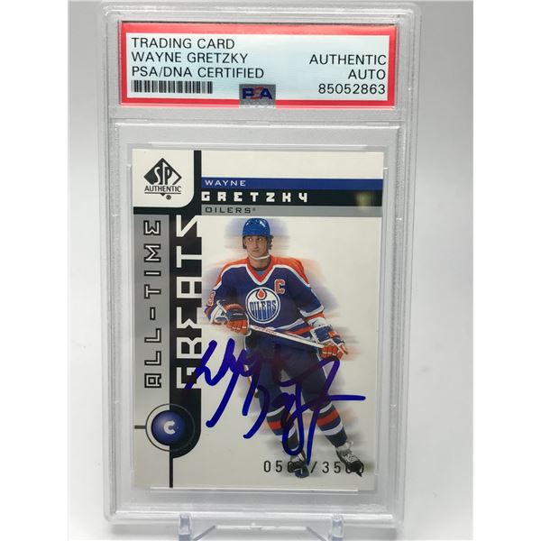 WAYNE GRETZKY SIGNED UPPER DECK SP TRADING CARD (PSA COA)