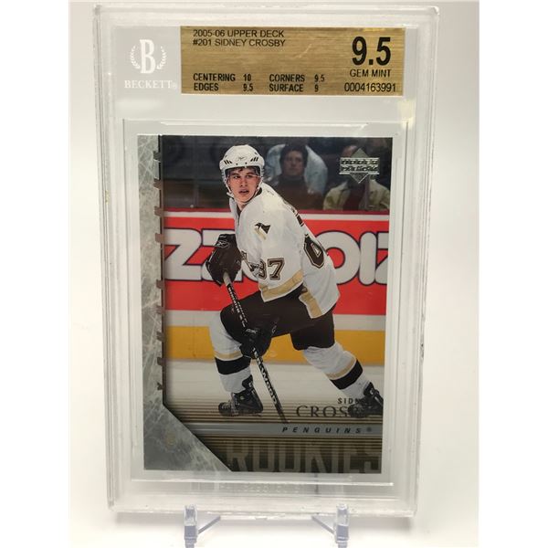 2005-06 UPPER DECK SIDNEY CROSBY YOUNG GUNS ROOKIE CARD (BECKETT 9.5)