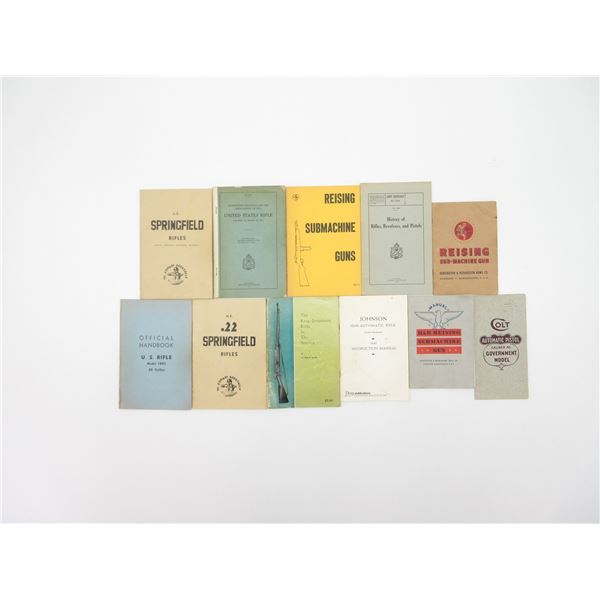 ASSORTED U.S. MILITARY BOOKS LOT