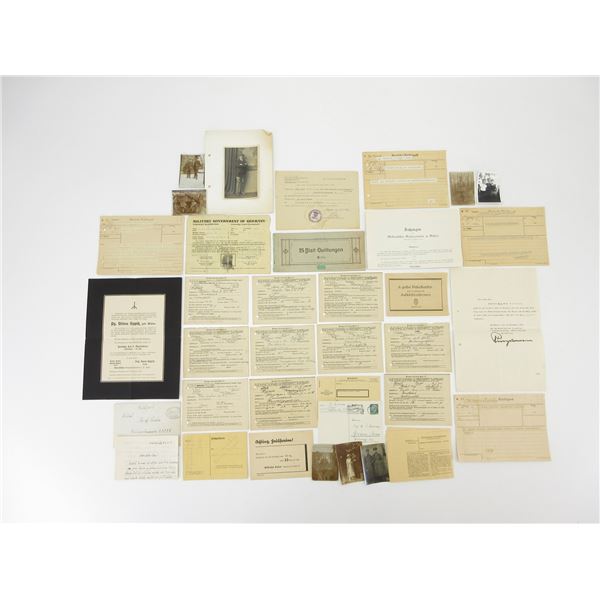 WWI / WWII GERMAN DOCUMENT LOT