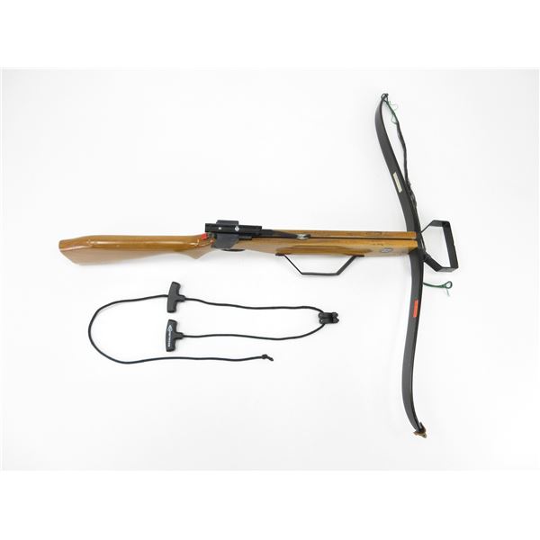 ASTRO DACO RECURVE CROSSBOW LOT