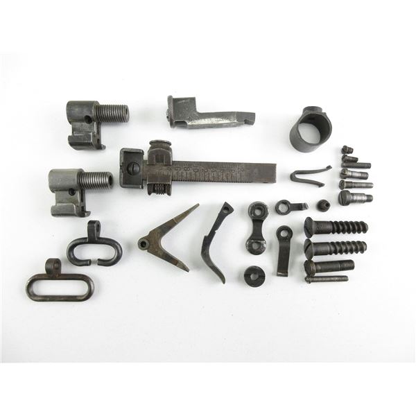 LEE ENFIELD NO.1 MKIII PARTS LOT