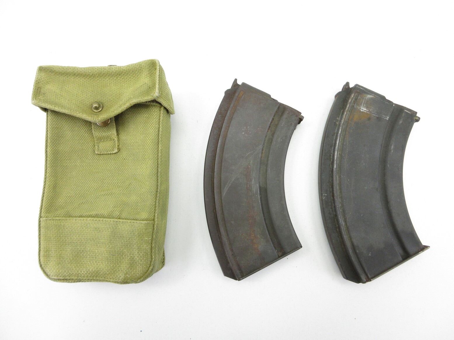 303 Magazine WWII CANADIAN .303 BR BREN LMG MAGAZINES AND POUCH LOT