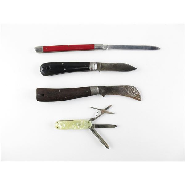 ASSORTED FOLDING KNIVES LOT