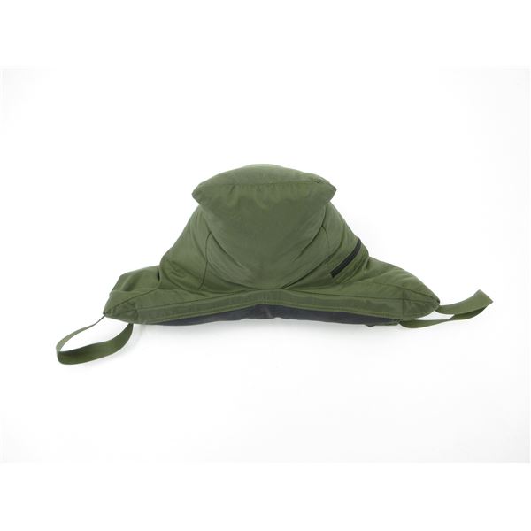 UNKNOWN TABLE TOP SHOOTING BAG