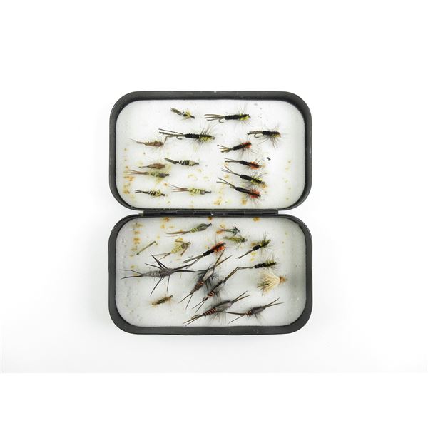 ASSORTED TROUT FLIES LOT