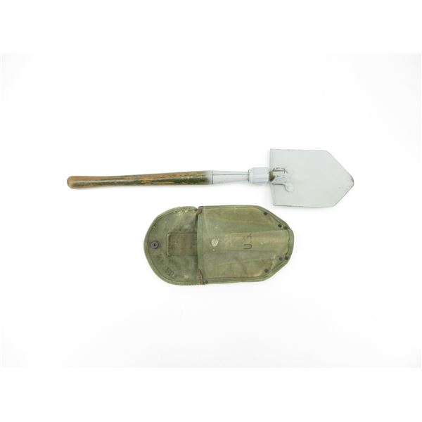 WWII U.S. MILITARY ENTRENCHING TOOL