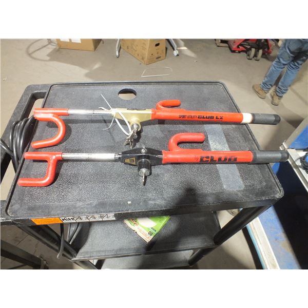 2 Steering Wheel Locks ( Clubs)