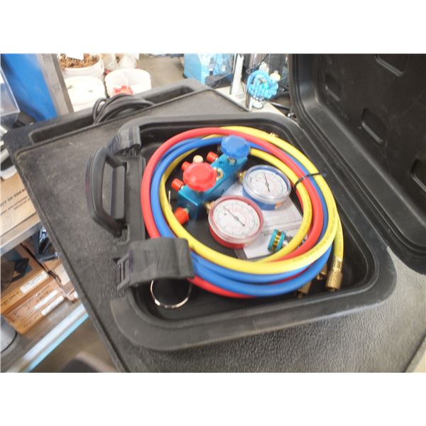 Robinair R134 Manifold