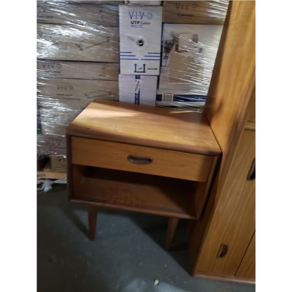 9 Drawer Dresser & End Table