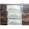 Image 2 : 3 1967 Canadian 1 Dollar Bills