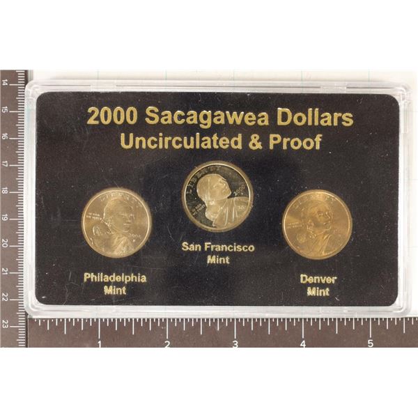 2000-P/D/S SACAGAWEA DOLLAR SET IN HARD PLASTIC