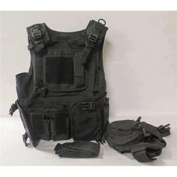 BLACK AIRSOFT TACTICAL VEST AND HOLSTER