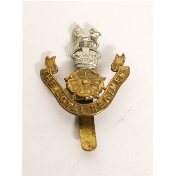WW1 LOYAL REGIMENT CAP BADGE