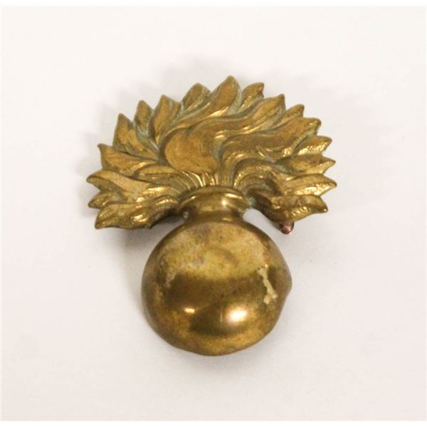 WW1 BRITISH CANADIAN ARMY REGIMENT CAP BADGE