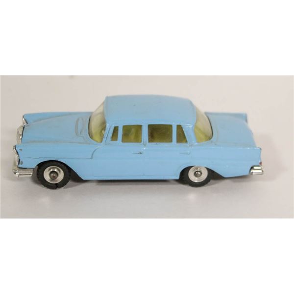 1960S DINKY TOYS MERCEDES 220S