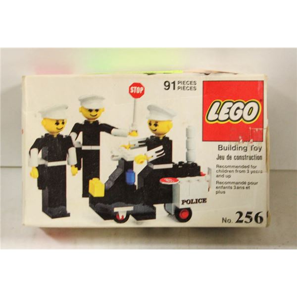VINTAGE 1976 91PC #256 LEGO SET IN ORIGINAL BOX