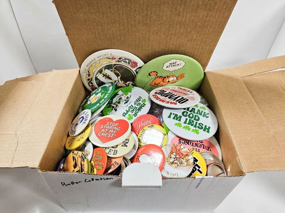 MASSIVE VINTAGE TIN BUTTON & PIN COLLECTION