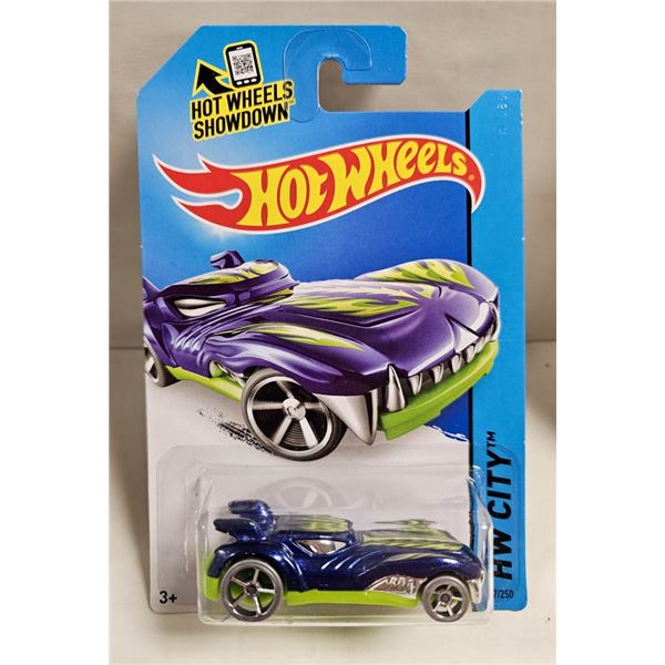 NIB CITY SERIES HOTWHEELS; HOWL'N HEAT 67/250