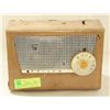 Image 1 : 1956 PHILCO T700-124 TRANSISTOR RADIO (WORKING)