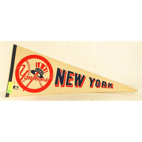 NEW YORK YANKEES VINTAGE BANNER PENNANT FULL