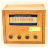 Image 1 : ANTIQUE WOOD BODY RADIO FROM THE RADIO COLLEGE OF
