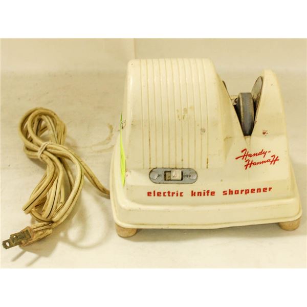 VINTAGE ELECTRIC KNIFE SHARPENER BY HANDY-HANNAH