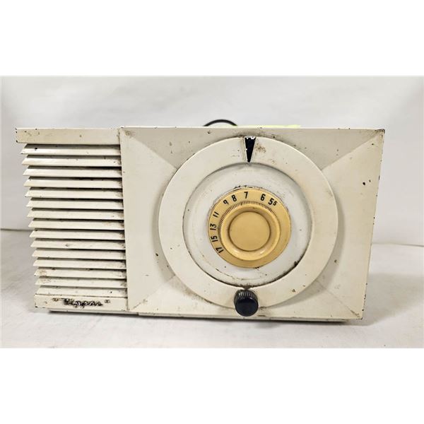 1950S RCA VICTOR NIPPER RADIO AS IS