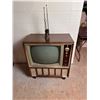 Image 1 : RCA Victor Deluxe TV