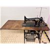 Image 2 : Industrial 1914 Singer Sewing Machine