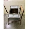 Image 2 : Antique Ringer Washer