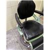 Image 2 : Dentist Chair