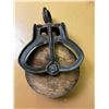 Image 2 : Vintage Pulleys