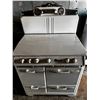 Image 1 : Mokeffe & Merritt Stove