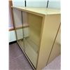 Image 1 : 2 Display Cases
