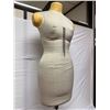 Image 2 : Pinnable Dress Form