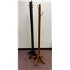 Image 1 : 2 Wooden Coatracks