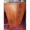 Image 2 : Display Cabinet
