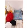Image 3 : (9) Balls of Yarn, Sewing Thread Kit, (3) Doilies, Seat Cushion, Crochet Book, Cloth Coasters