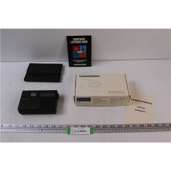 Grundig Traveler II Radio w/Box & Case - as is