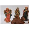 Image 2 : 8-Piece Ceramic Nativity Scene