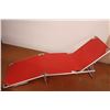 Image 1 : Folding Red Lounge Chair