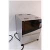 Image 4 : Chrome 600W Pizza Oven - As Is